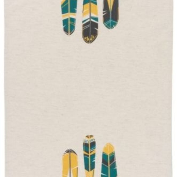 2 Pc Set Tea Towels Feathers NWT - Picture 3 of 3